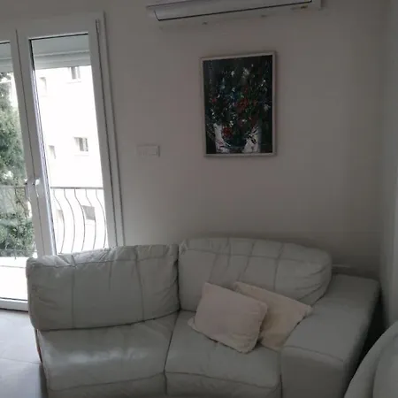 Odysseas Sea View Flat * Lemesos